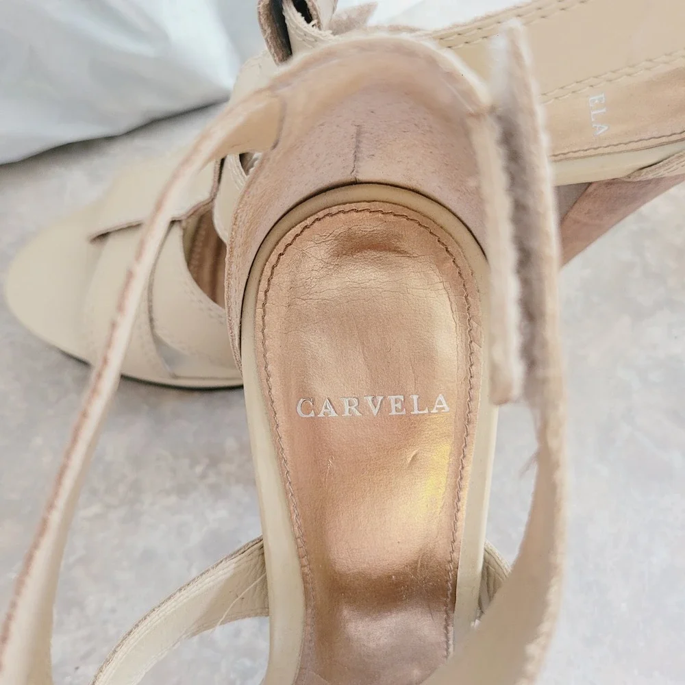 Carvela Strappy Platform Wood Heel Sandals Shoes Luxury Taupe MSRP‎ $154 Dressy